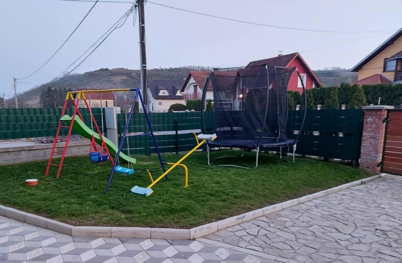 Apartmani Lotus Vrdnik Eksteriør billede