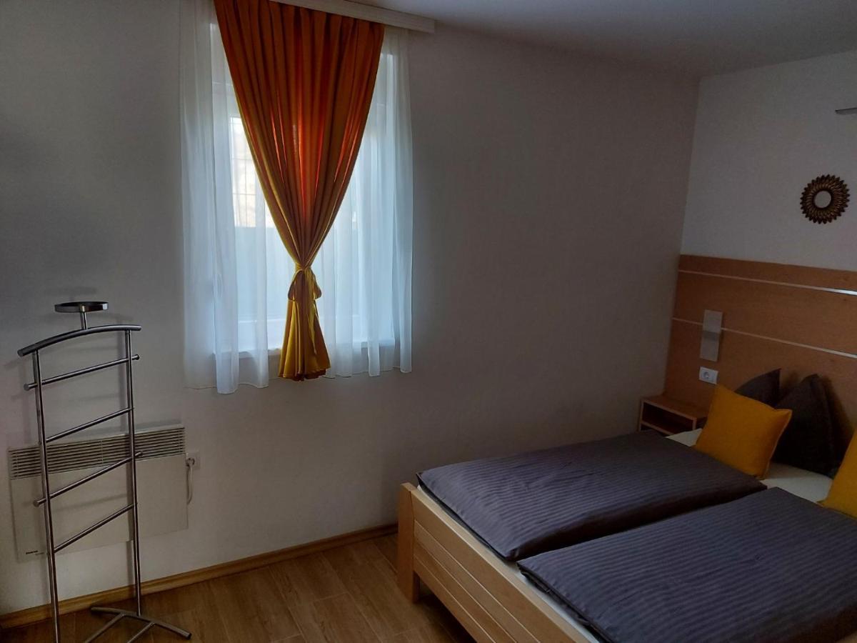 Apartmani Lotus Vrdnik Eksteriør billede