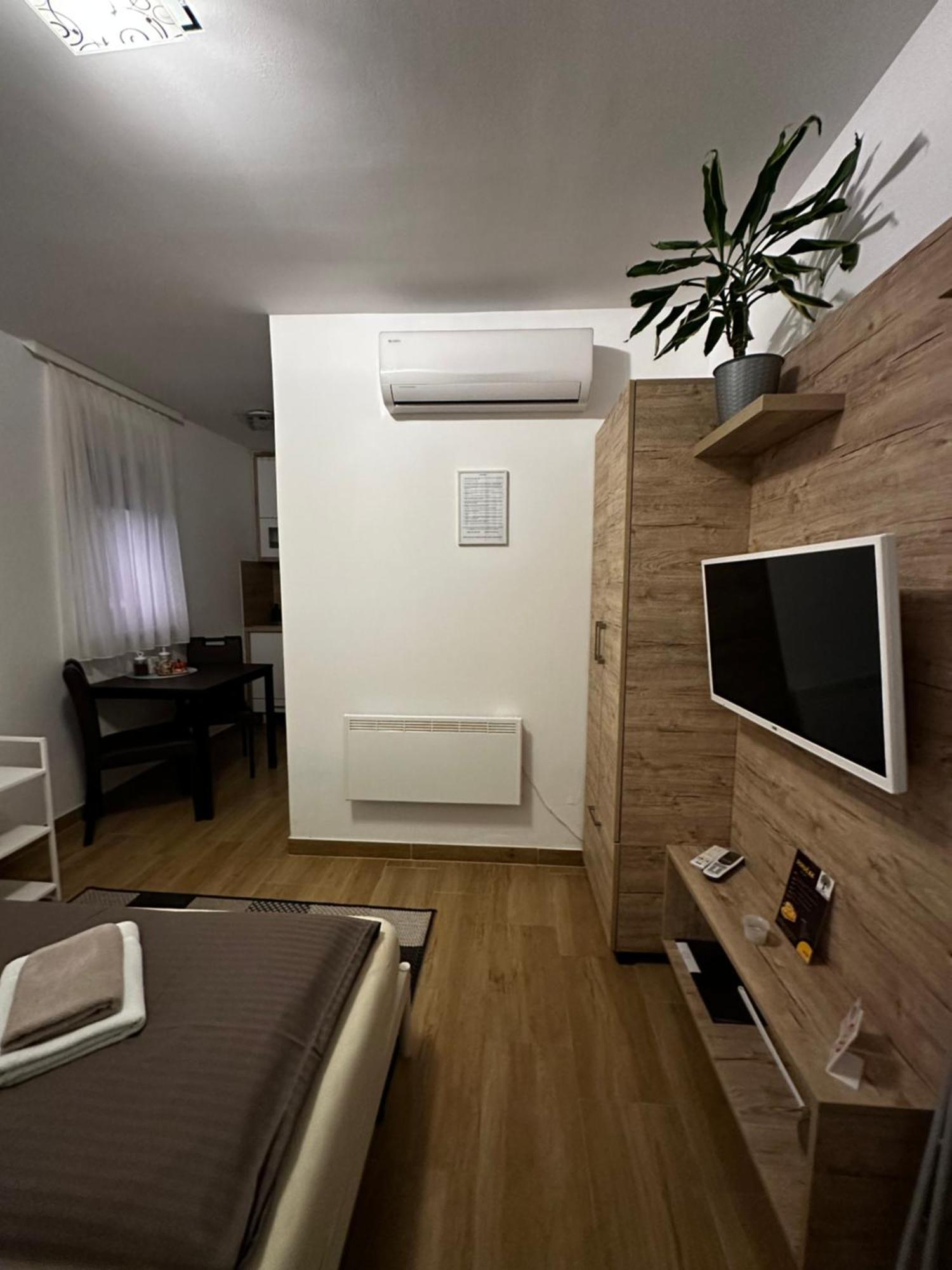 Apartmani Lotus Vrdnik Eksteriør billede