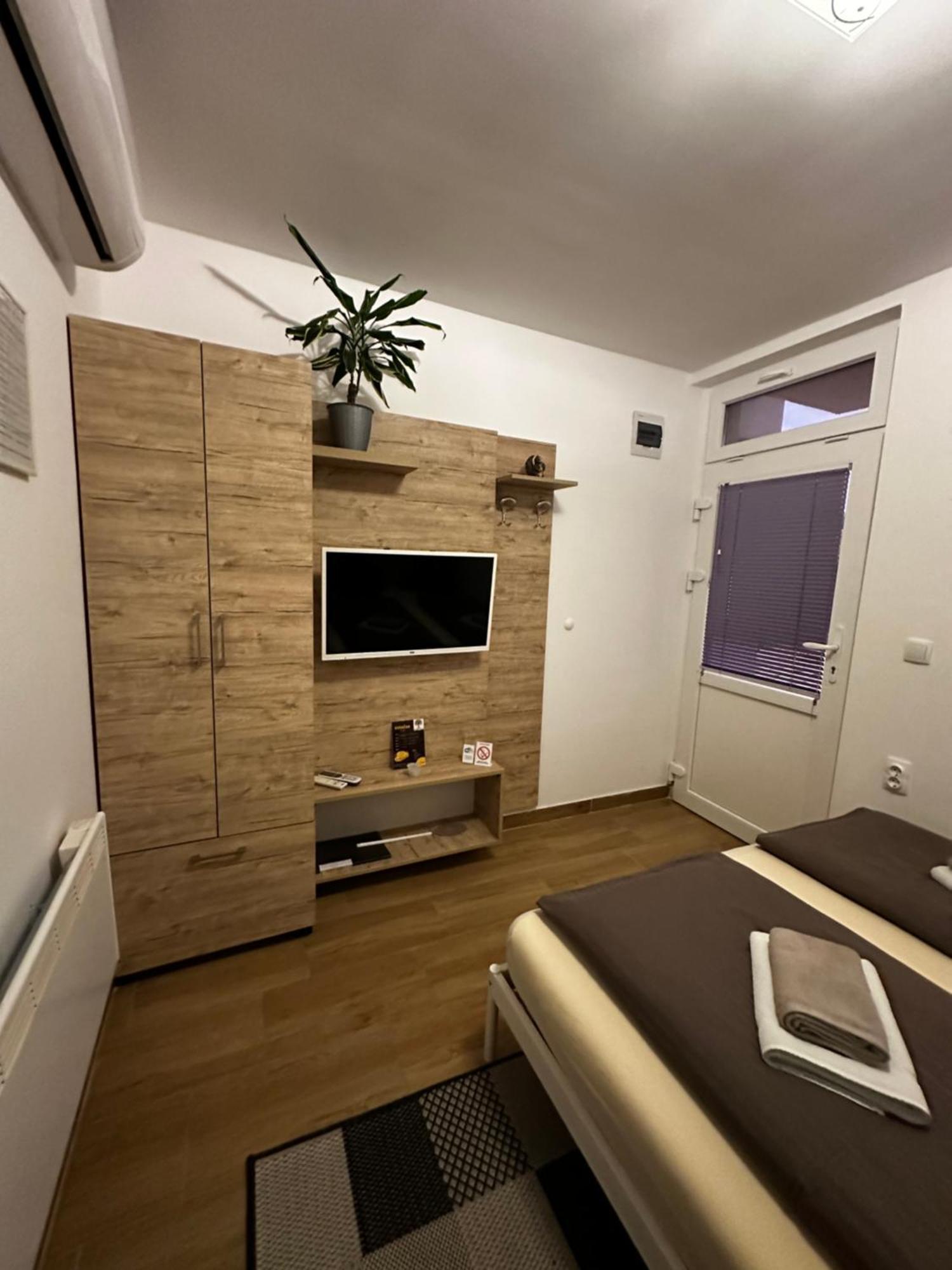 Apartmani Lotus Vrdnik Eksteriør billede
