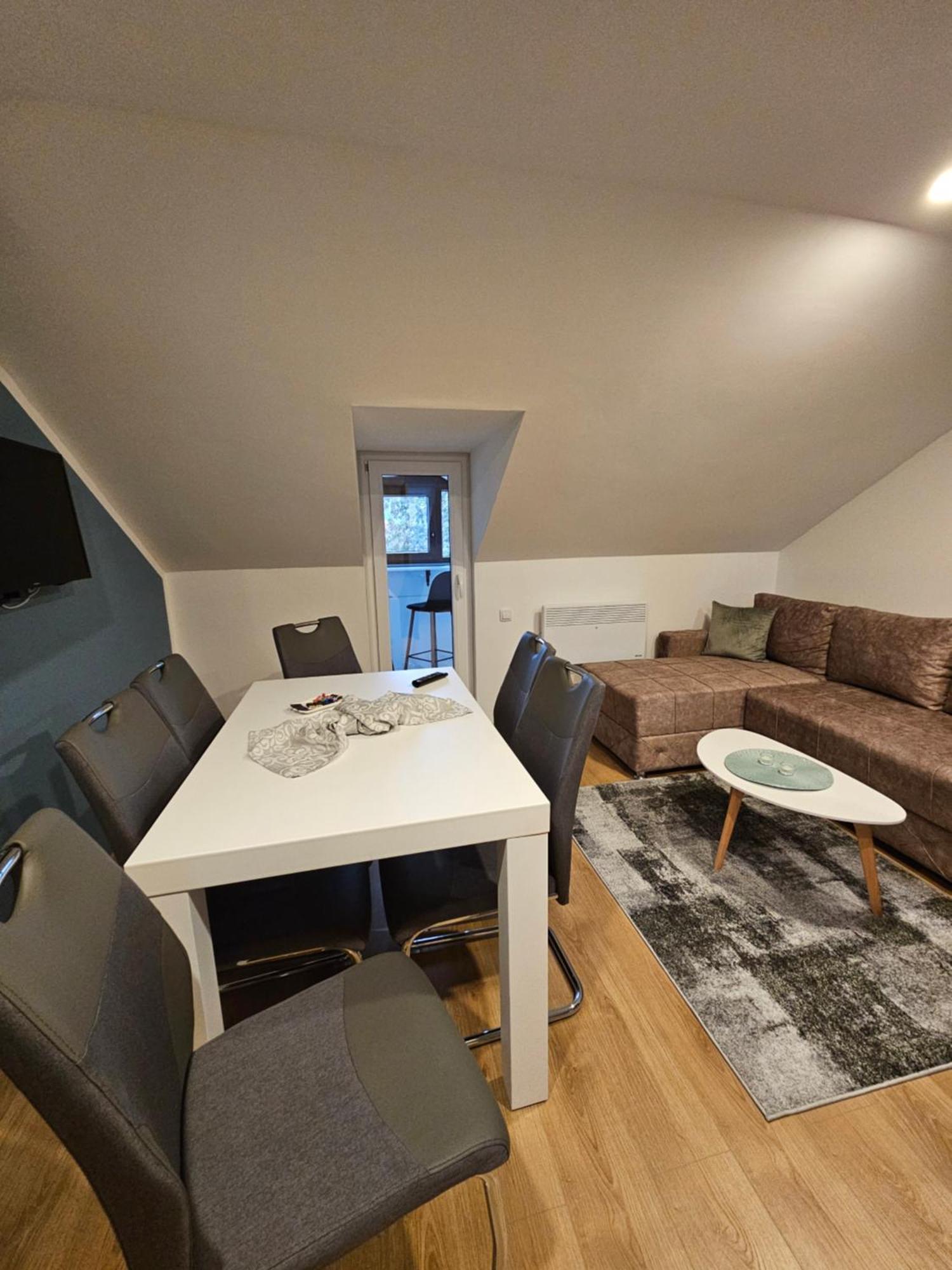 Apartmani Lotus Vrdnik Eksteriør billede