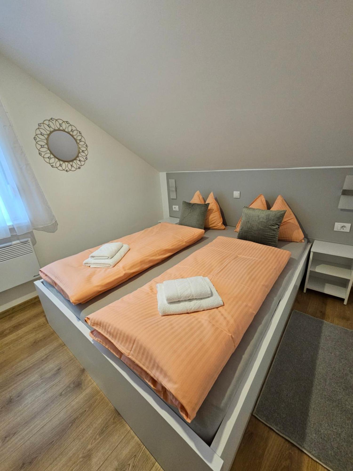 Apartmani Lotus Vrdnik Eksteriør billede